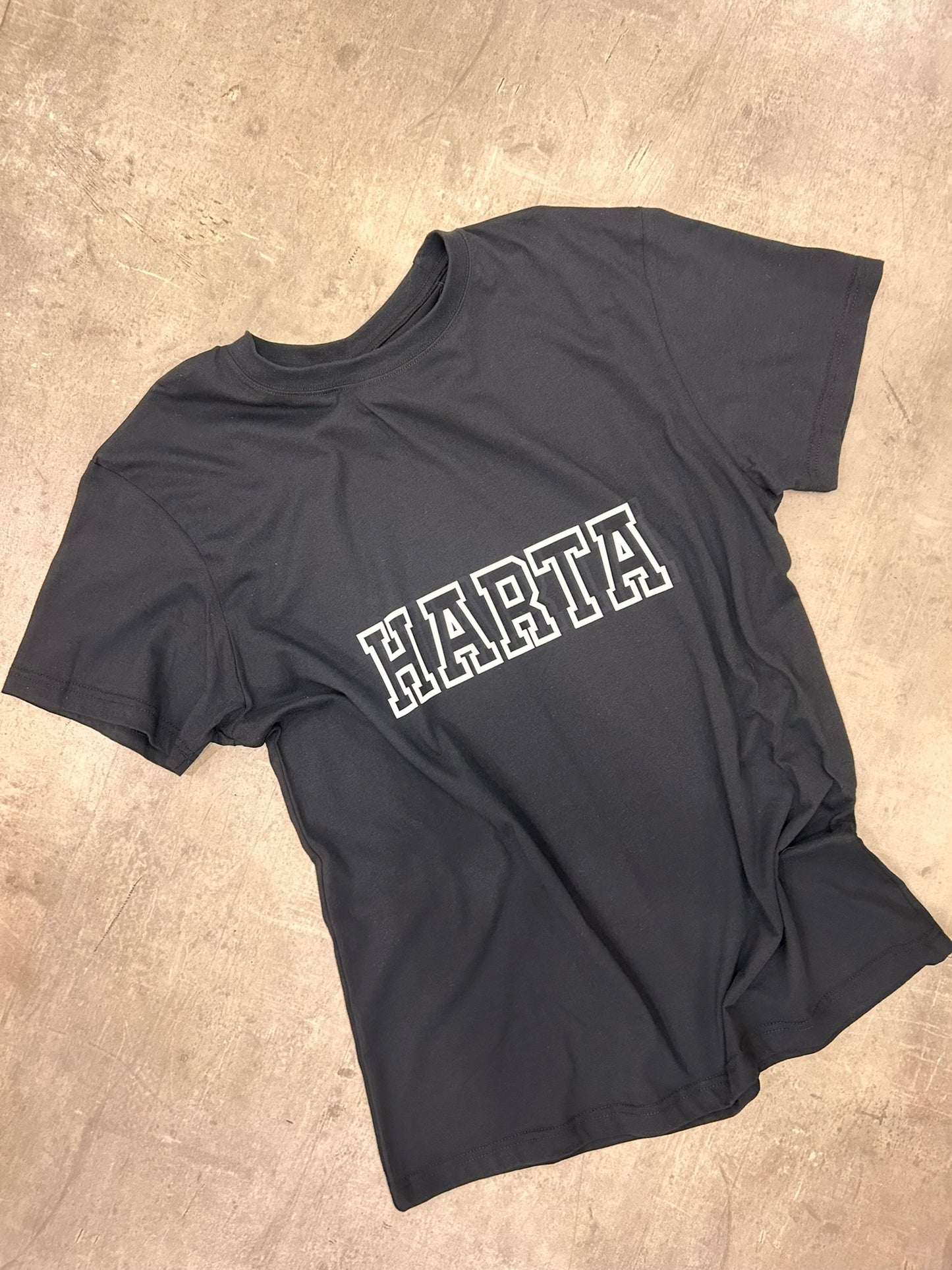 Remera HARTA preventa